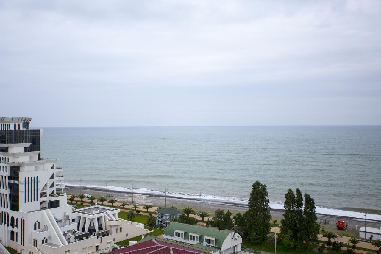 Apartment Natalia Sea Towers Batumi Luaran gambar